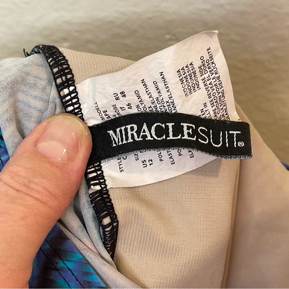 Miraclesuit Escape Casablanca Criss Cross One Piece Swimsuit Size 12 - Picture 6 of 11
